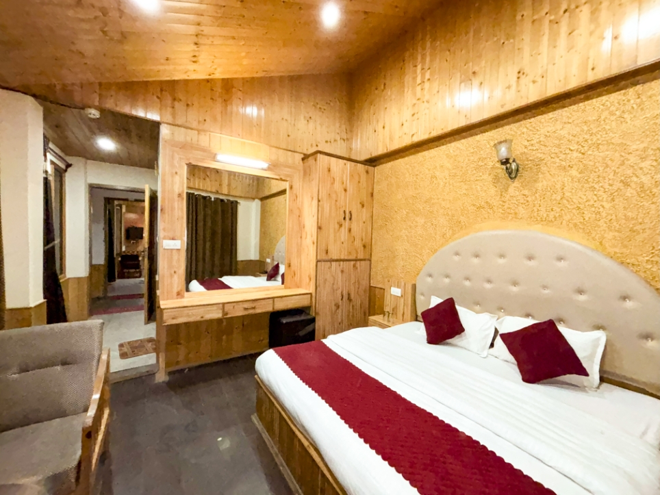 Hotel View Point, Manali