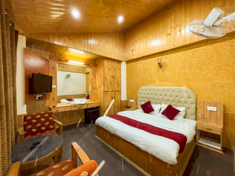 Hotel View Point, Manali