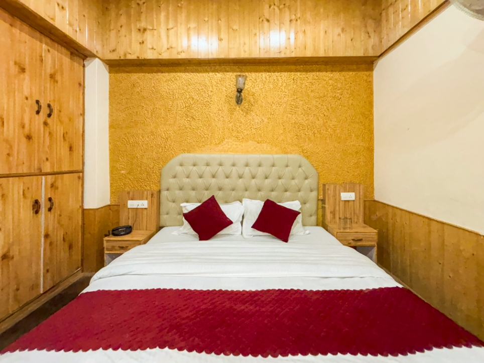 Hotel View Point, Manali