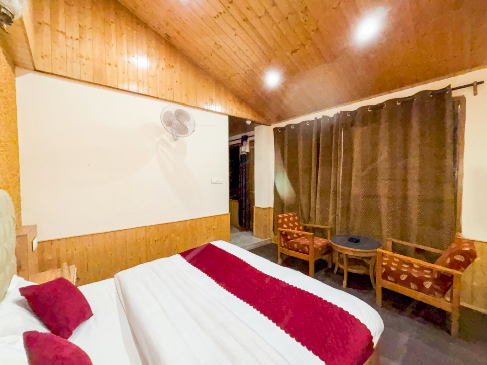 Hotel View Point, Manali