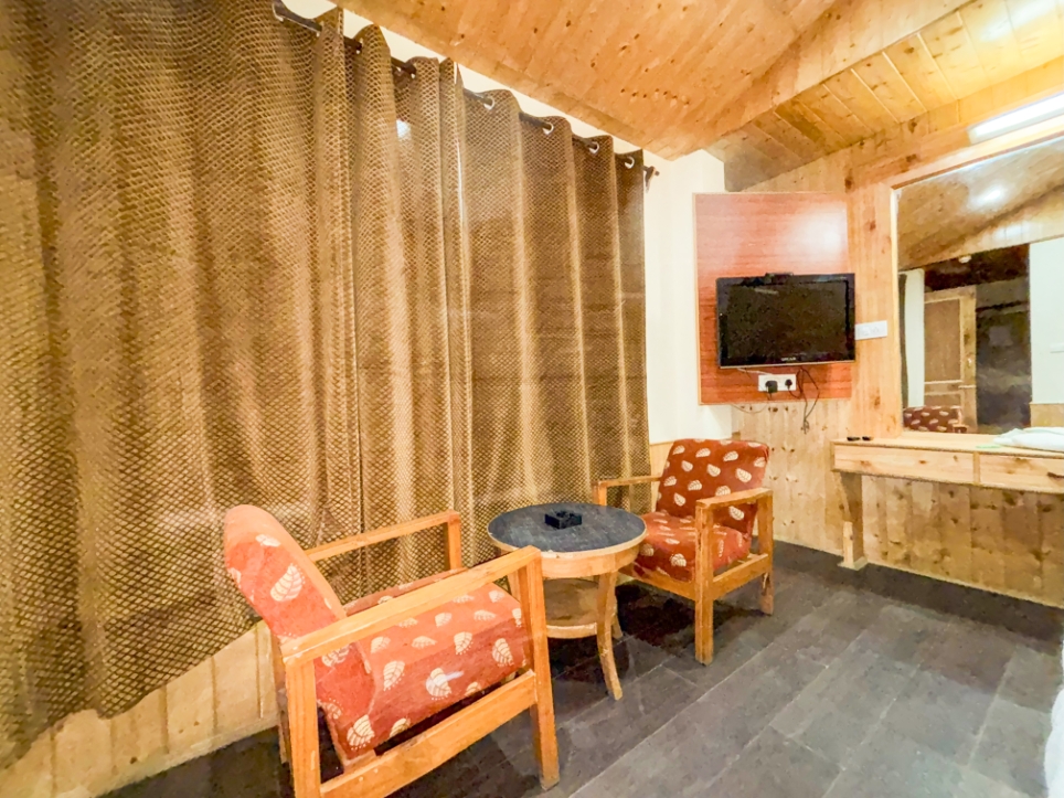 Hotel View Point, Manali