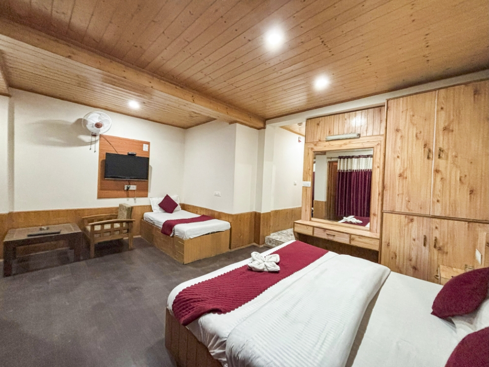 Hotel View Point, Manali