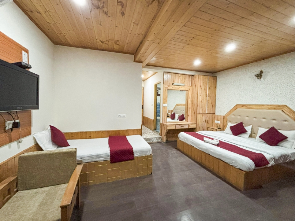 Hotel View Point, Manali